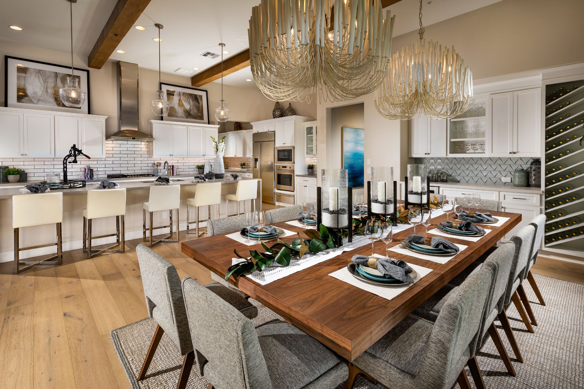 Trilogy_Verde_River_Dorado_Model_Dining to Kitchen
