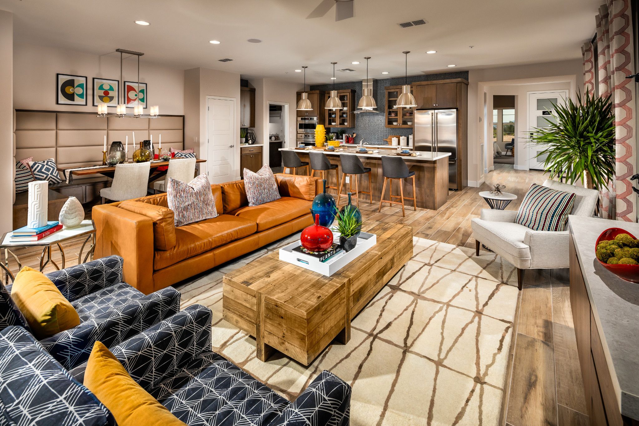 Trilogy_Verde_River_Evia_Model_Great Room to Kitchen