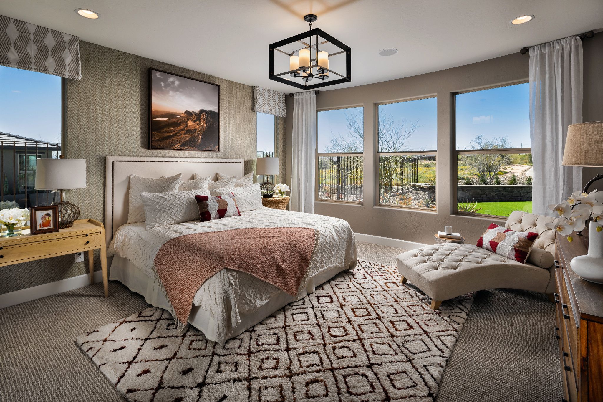 Trilogy_Verde_River_Model_Nice_Master-Bedroom