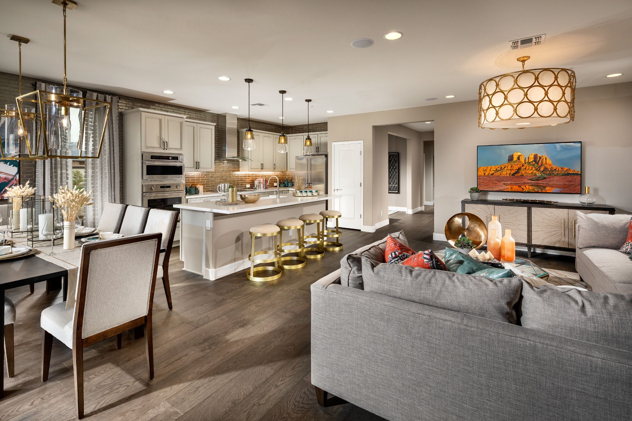 Trilogy_Verde_River_Valetta_Model_Great Room to Kitchen